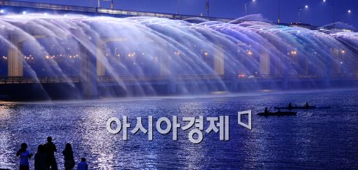 [포토]서울 도심 속 한 폭의 그림