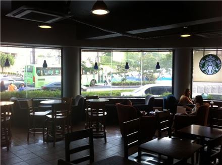 스타벅스, 에너지관리공단과 '그린 아워' 캠페인 전개