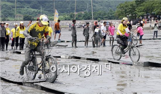 고흥군, ‘2013 고흥머드림픽’ 대성황 이뤄