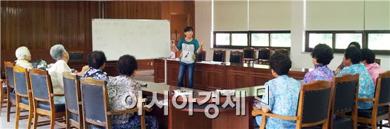 그녀들의 난생 처음보는 시험이야기