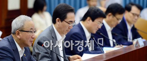 [포토]현오석 기획재정부 장관, 모두발언 중