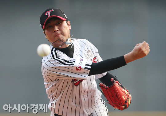 [포토] 역투하는 LG 우규민