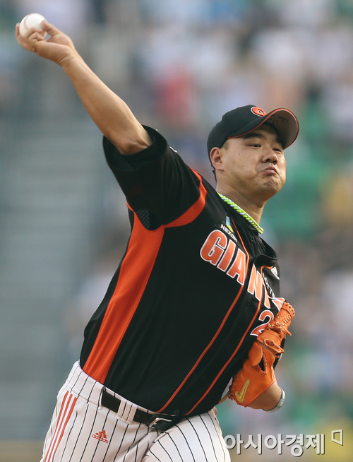 [포토] 송승준 '가을야구 희망 갖고!'