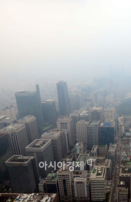 [포토]안개에 휩싸인 서울 도심