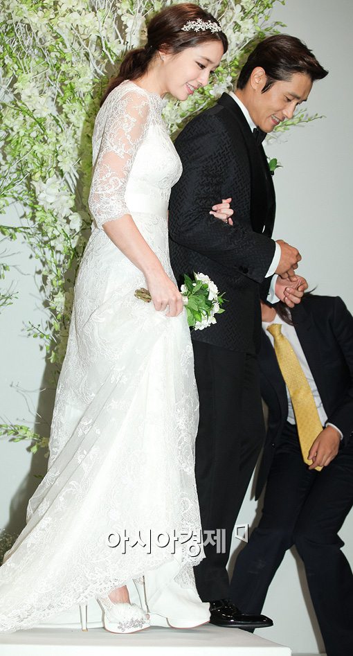 [포토]이민정-이병헌, 계단은 '조심조심'