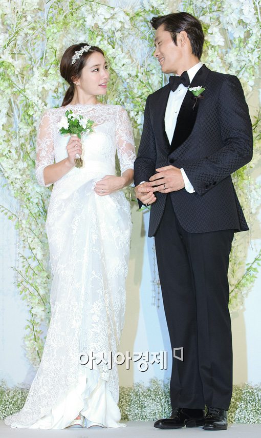 [포토]이민정 "(이)병헌 오빠 저 오늘 예뻐요?"