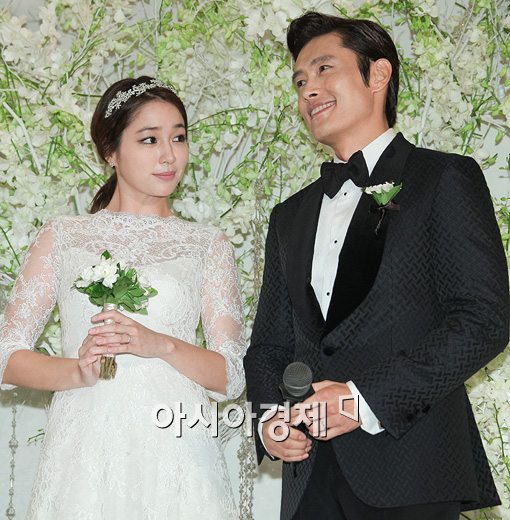 [포토]이민정 '내 남자 너무 잘생겼네~'