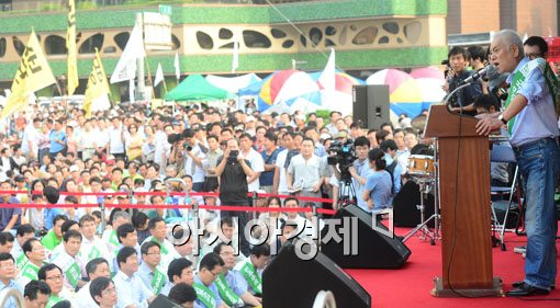 [포토]발언하는 김한길 민주당 대표 