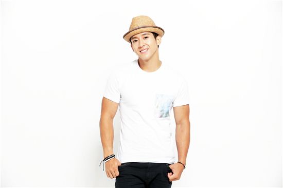 브라이언, 트위터 통해 팬들에게 깜짝 선물 '훈훈'