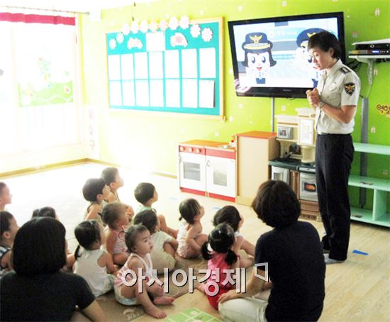 남원경찰, 사전지문등록과 성폭력 예방 교육 실시