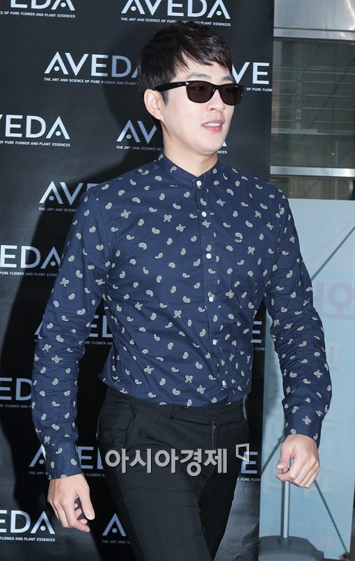 [포토]박광현 '더위도 잊은 패션센스'