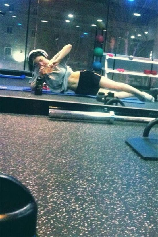 화영 아기복근 "효영이 노래 들으며, 일주일 만에…"