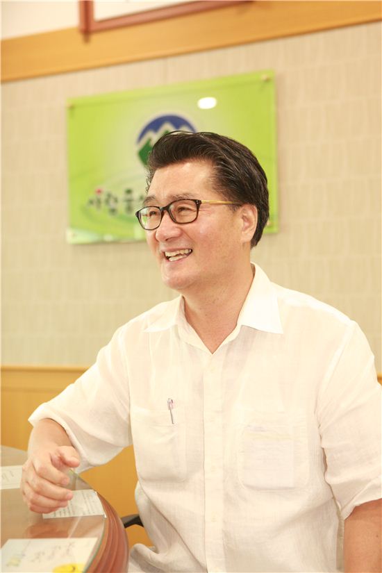 [인터뷰]유종필 관악구청장 “도서관도시 이미지 변신 보람”