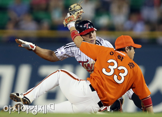 [포토] 오지환 '살았죠?'