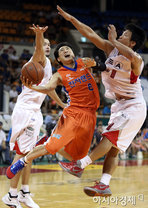[포토] 정영삼 '꼭 넣고 싶었는데'