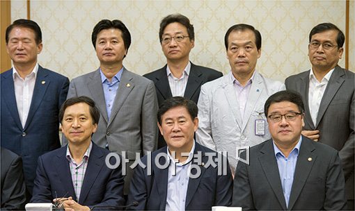 [포토]새누리 '손톱 밑 가시 뽑기'특위 출범