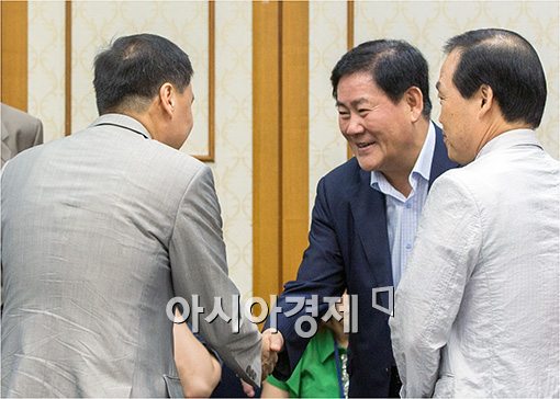 [포토]새누리 '손톱 밑 가시 뽑기'특위 출범