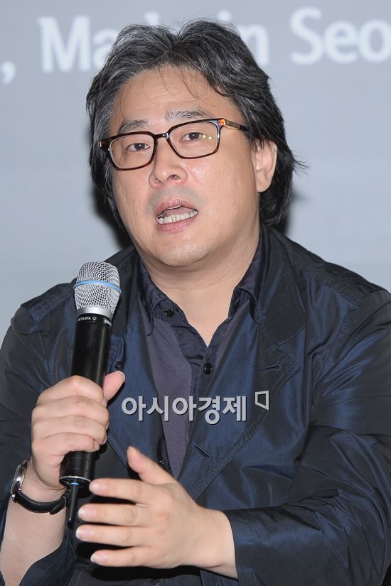 박찬욱 감독, 영화 '아가씨'로 6년 만에 컴백