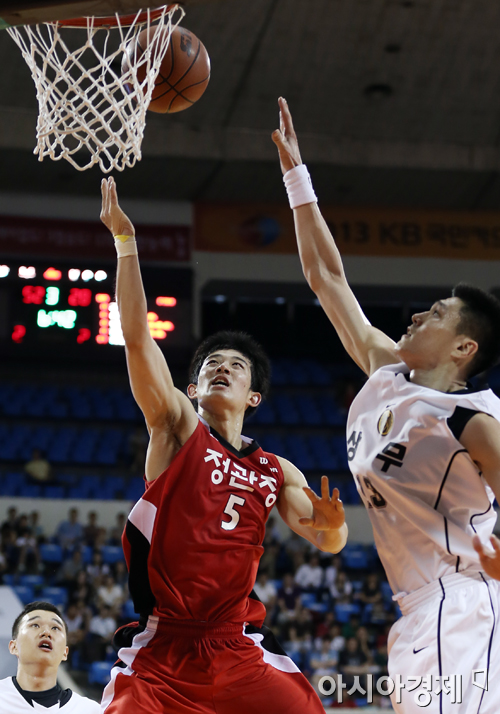[포토] 이원대 '들어가라'