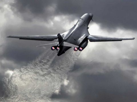 19일 추락한 것과 같은  B-1B랜서 폭격기가  굉음과 뜨거운 연소가스를 내뿜으며 힘차게 이륙하고 있다.
