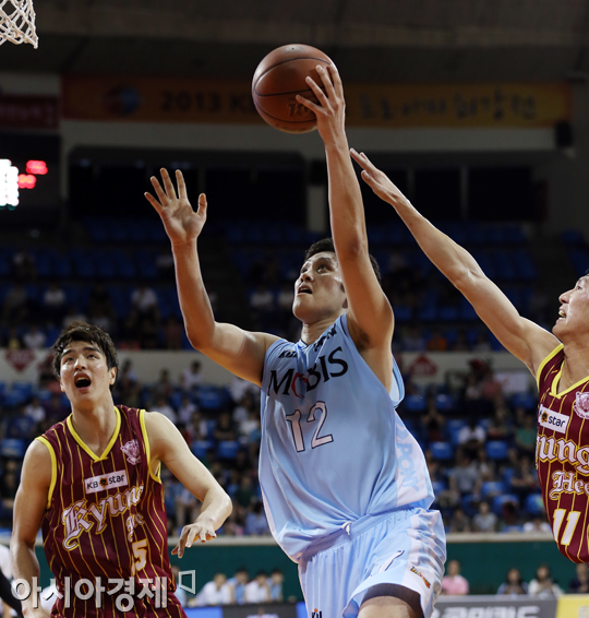 [포토] 함지훈 '넣는다'