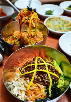 1400여년전 궁궐이 있었던 왕궁리, '백제'가 탑으로 서 있구나