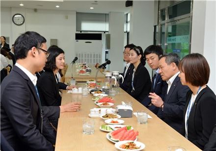 신입행원 이탈막기 나선 은행장