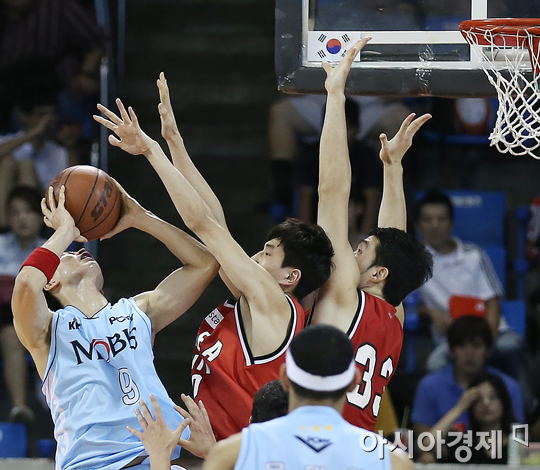 [포토] 뚫기엔 너무 두터운 고려대의 벽