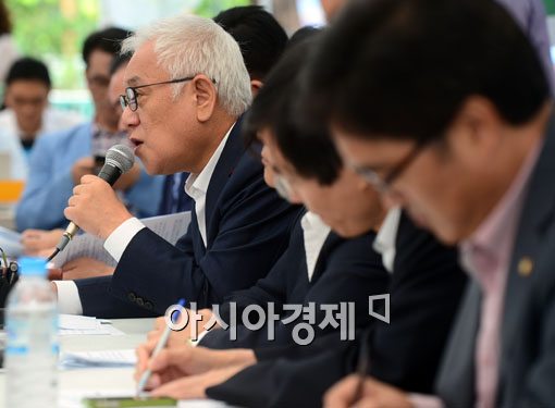 [포토]모두발언하는 김한길 민주당 대표 