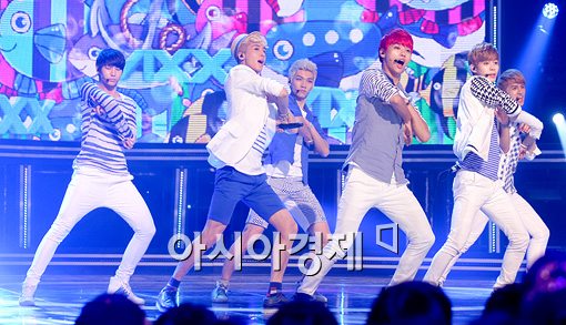 [포토]빅스, 소녀팬도 반한 '상큼발랄 춤'