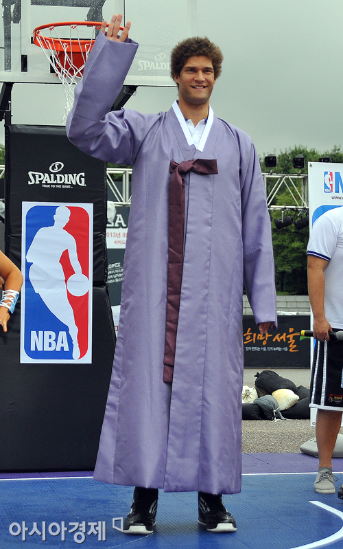 [포토] 브룩 로페즈 '한복도 잘 어울리죠~'