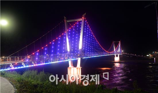 [포토]복원된 곡성 섬진강 출렁다리, 한 폭의 수채화 