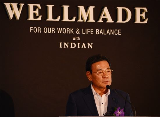 박순호 회장 "패션업계는 위기..유통업 진출"