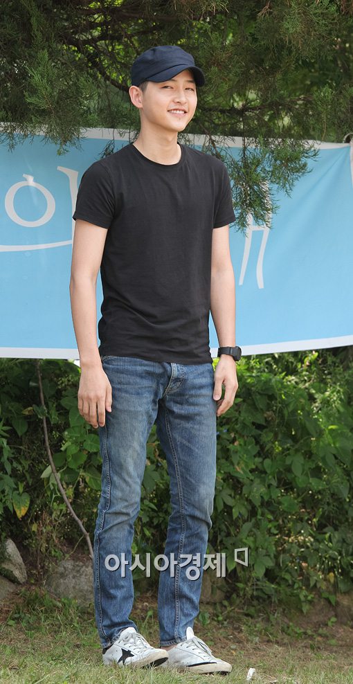 [포토]'입대' 송중기 "잘 다녀올게요"