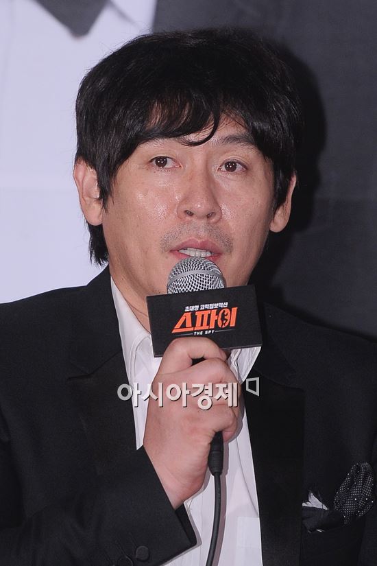 '스파이' 설경구 "문소리 총 난사장면 주부들 통쾌할 듯"