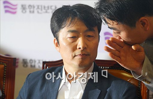 이석기 녹취록에 네티즌들 "혁명? 무능력한 '간첩' 같아"