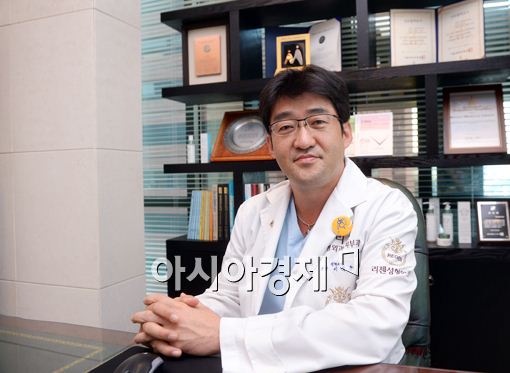 리젠 성형외과 이석준 원장, 성형 한류를 이끌다(인터뷰)
