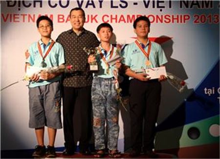 구자홍 LS미래원 회장, 베트남 바둑대회 후원