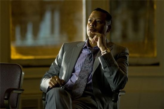 [리뷰]콜린 파렐의 '퍼펙트', 촘촘하고 섬세한 新개념 '감성 액션'