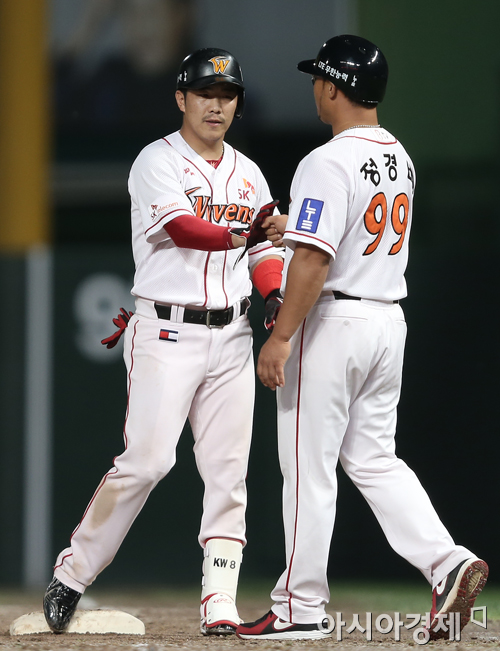 [포토] 역전 적시타 정근우