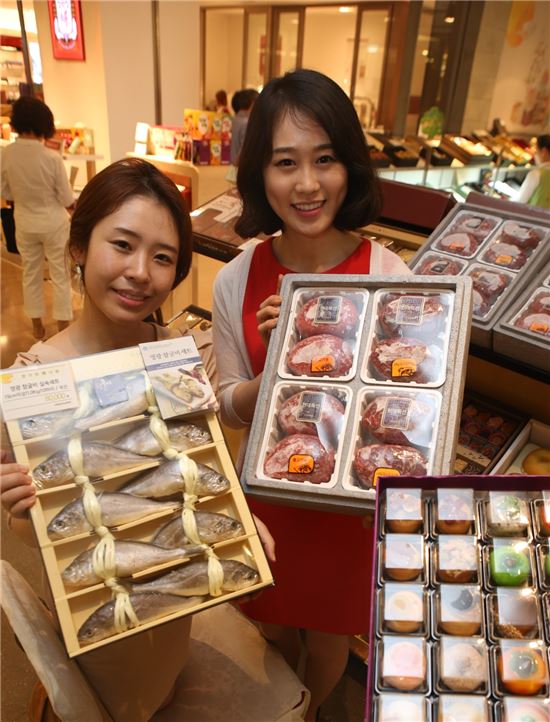 [포토]현대百, 10만원 미만 한우선물세트 판매 