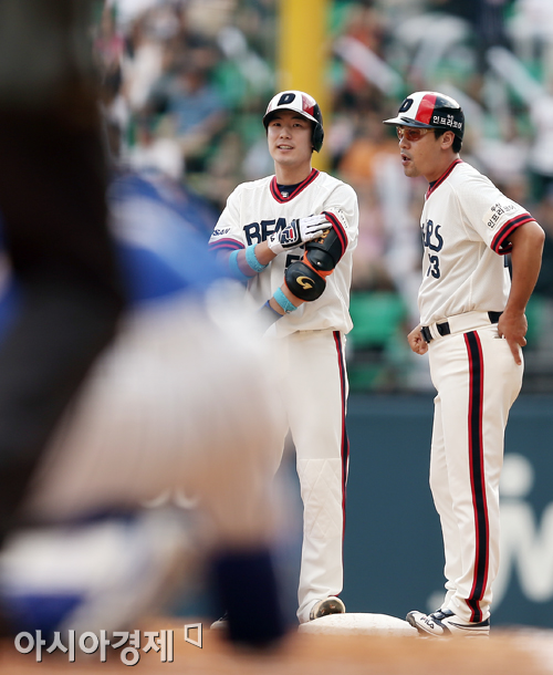 [포토] 김재호 '적시타로 한 점 추가!'