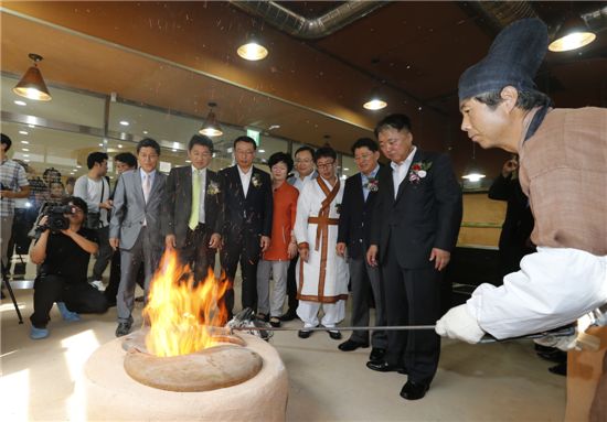 ‘금속활자 주조 전수관’ 청주서 개관