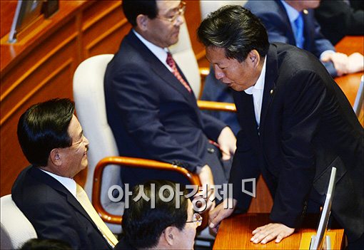 [포토]이야기하는 서상기·정청래