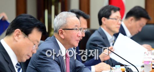 [포토]모두발언 중인 현오석 부총리