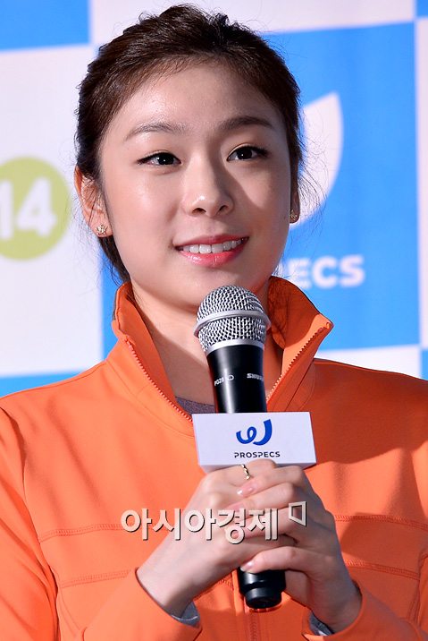 [포토]소녀같은 김연아