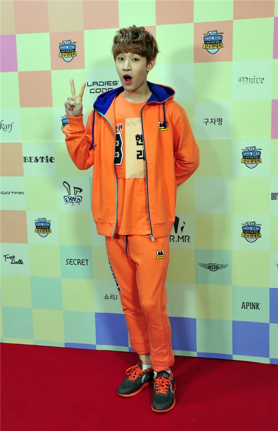 [포토]'아육대' 헨리, 깜찍한 브이