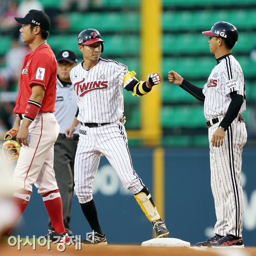 [포토] 정성훈 '안타 좋고'