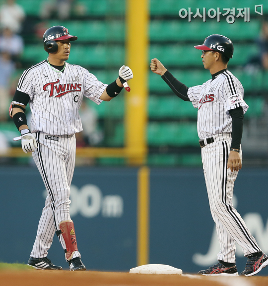 [포토] 이병규 선제 적시타 기쁨