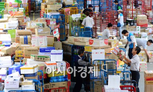 [포토]바쁜 우편물류센터